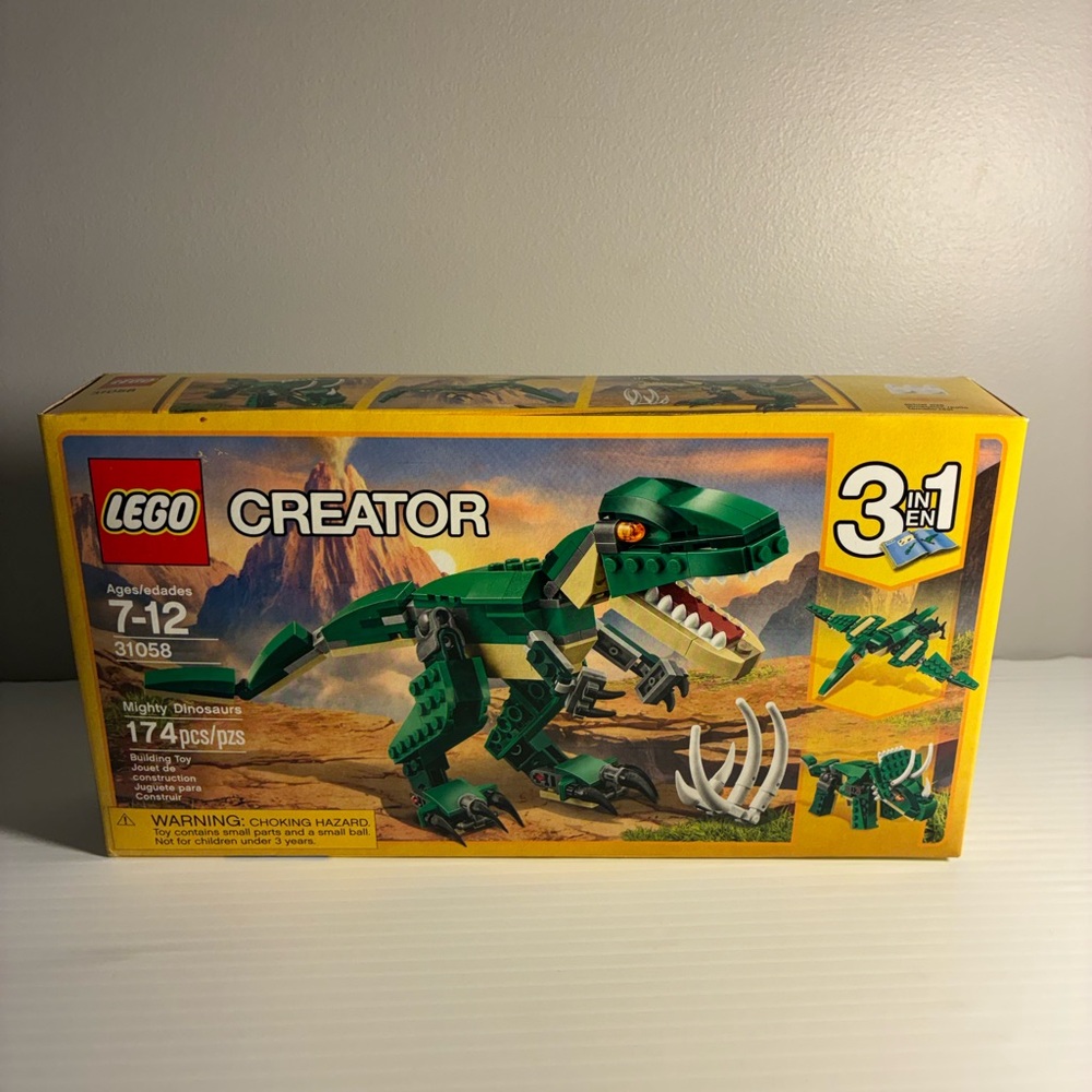 Retired LEGO Creator 31058 Mighty Dinosaurs